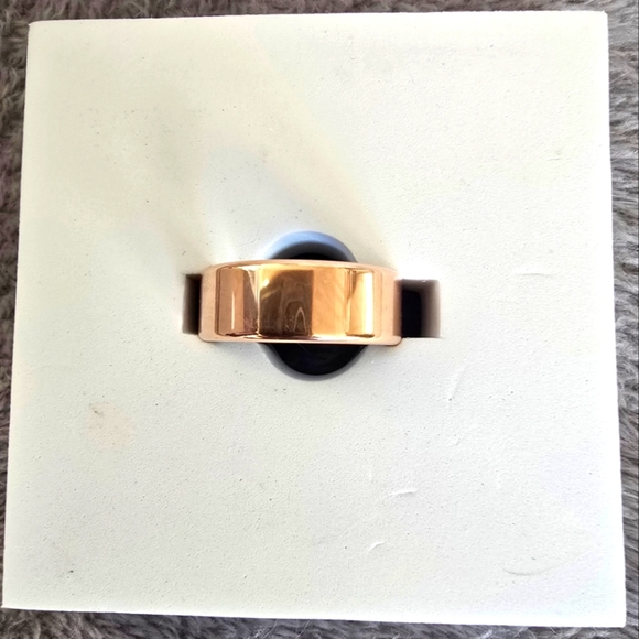 NEW! Smart Ring in Black Size 13! Beautiful & Comfortable Fit! iOS & Android - Picture 2 of 8